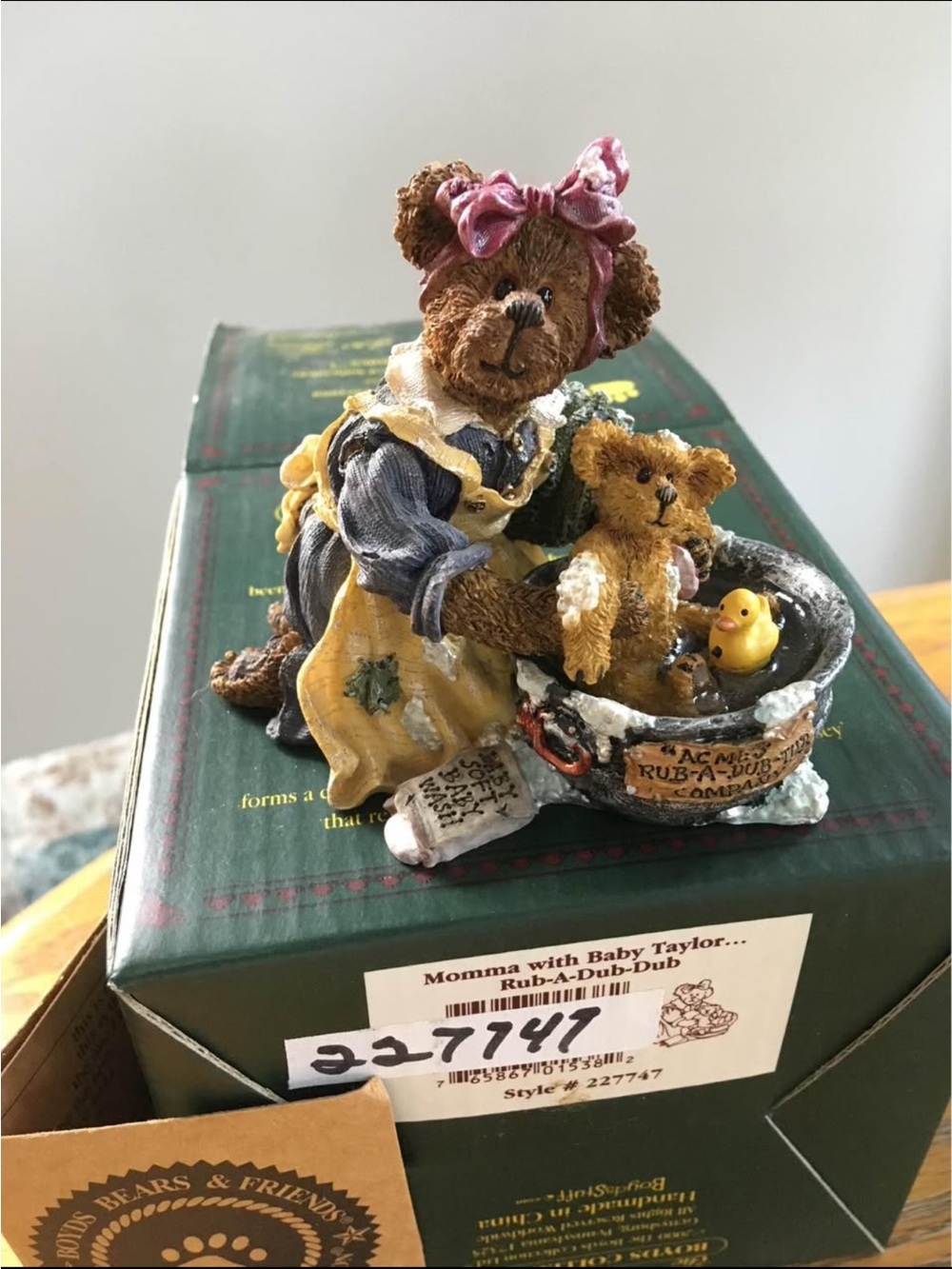 Boyds Bears Momma with Baby Taylor…Rub-A-Dub-Dub
